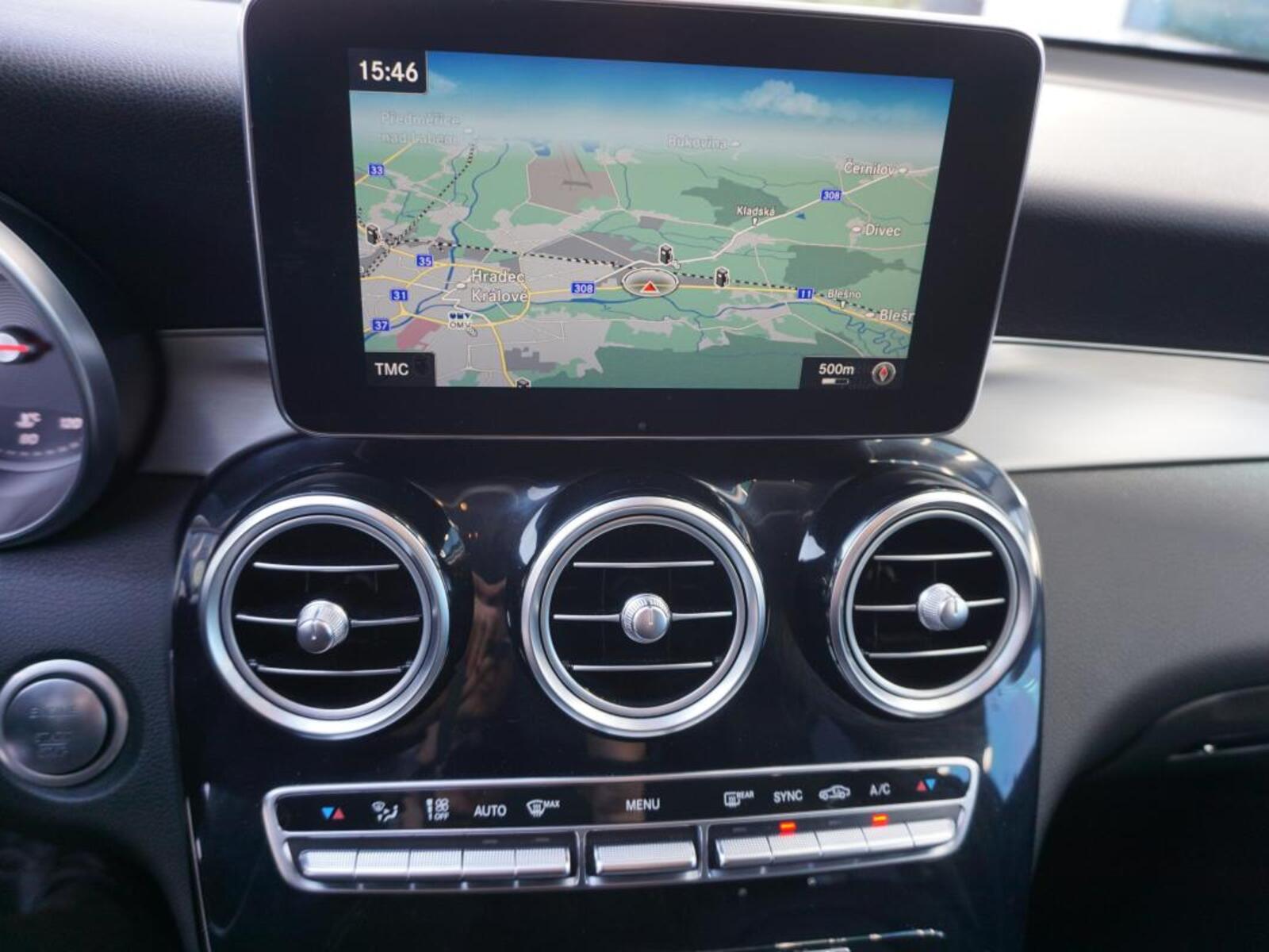 Mercedes-Benz GLC 10