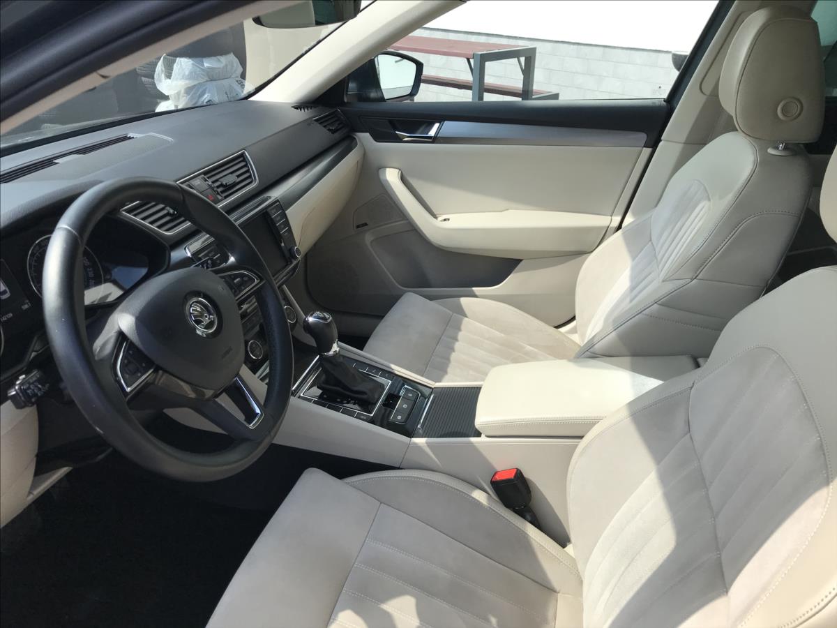 Škoda Superb