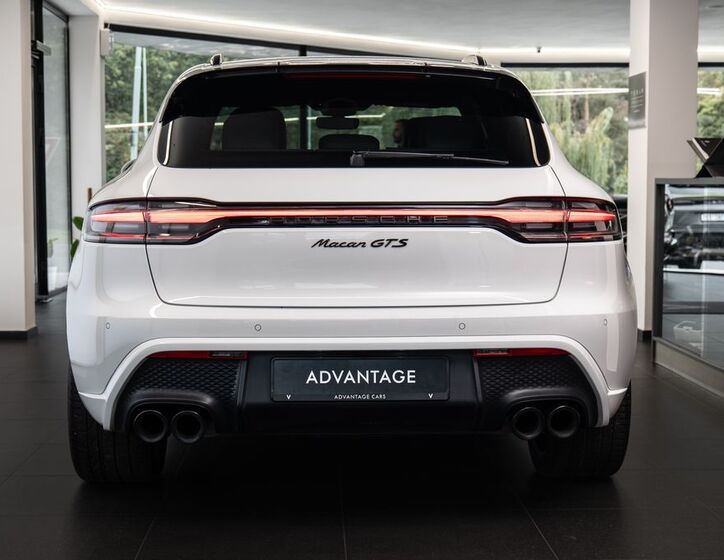 Porsche Macan 3