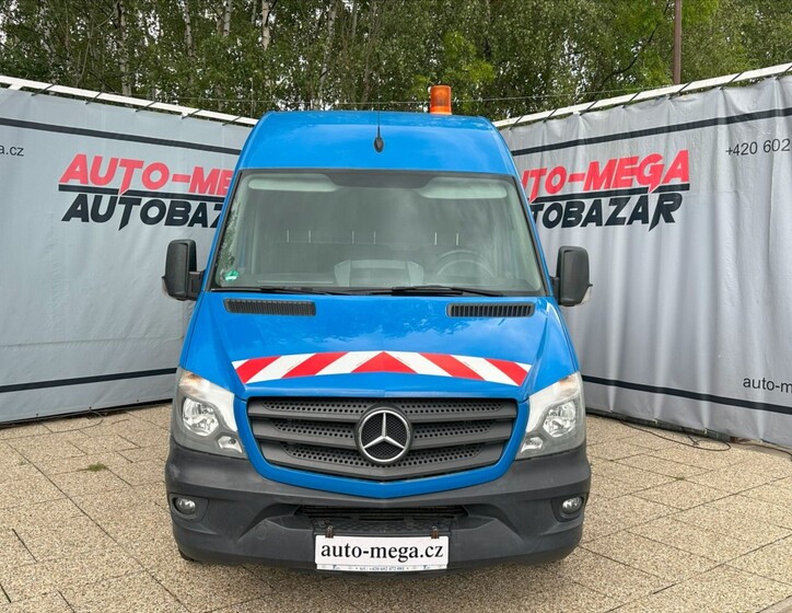 Mercedes-Benz Sprinter 2
