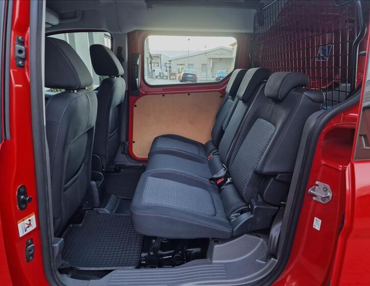 Ford Transit Connect 19