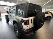 Jeep Wrangler 3