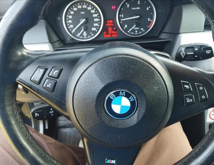 BMW Řada 5 15