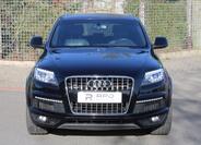 Audi Q7 4