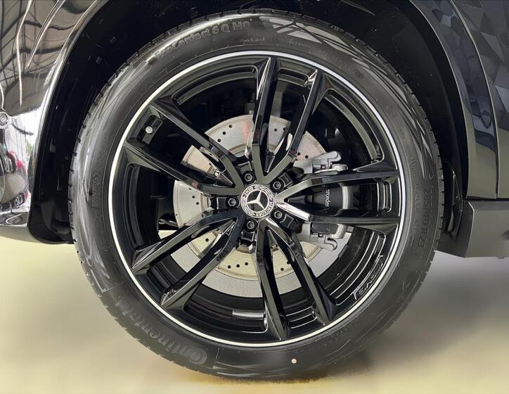 Mercedes-Benz GLS 8