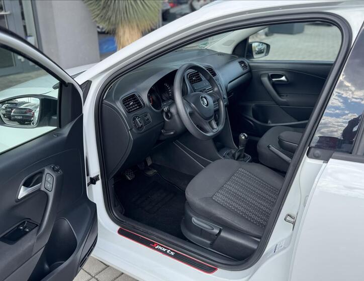 Volkswagen Polo 11