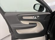 Volvo XC40 27