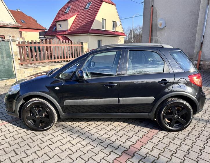 Suzuki SX4 8