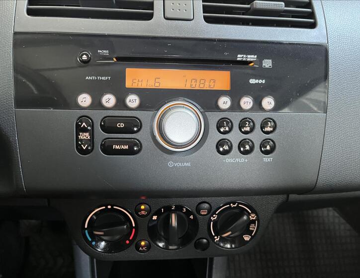 Suzuki Swift 16