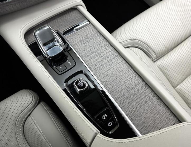 Volvo XC90 26