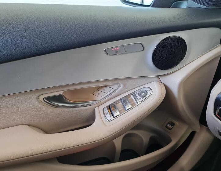 Mercedes-Benz GLC 12