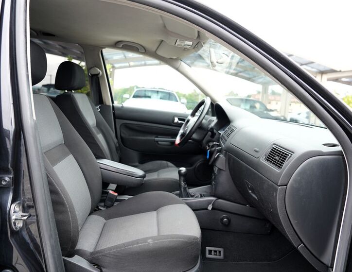 Volkswagen Golf 26