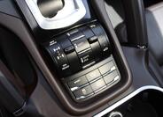 Porsche Cayenne 22
