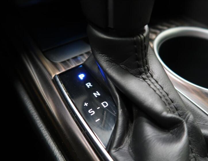 Toyota Camry 21