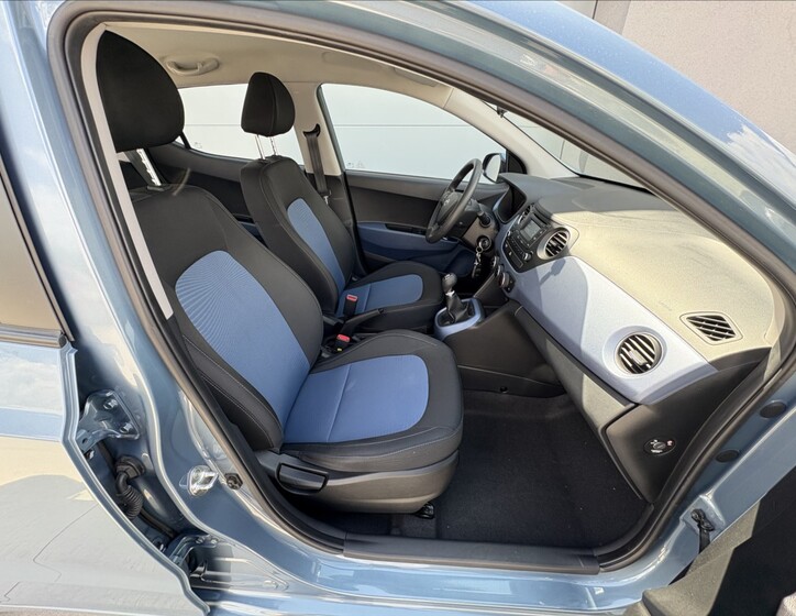 Hyundai i10 21