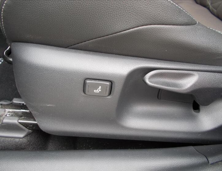 Toyota Yaris 21