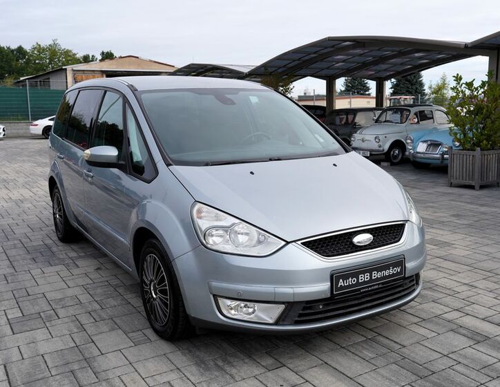 Ford Galaxy 8
