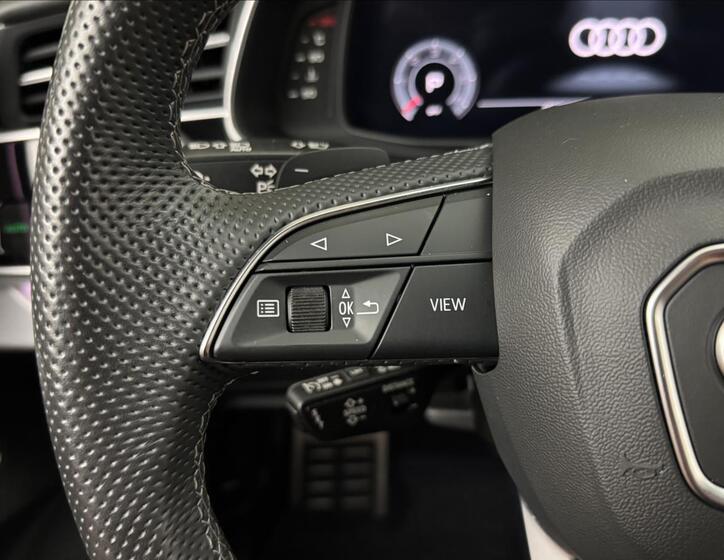 Audi Q7 9