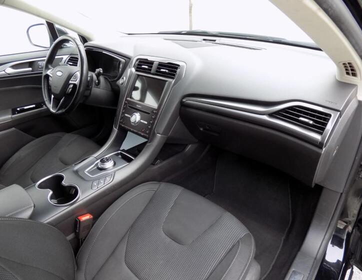 Ford Mondeo 17