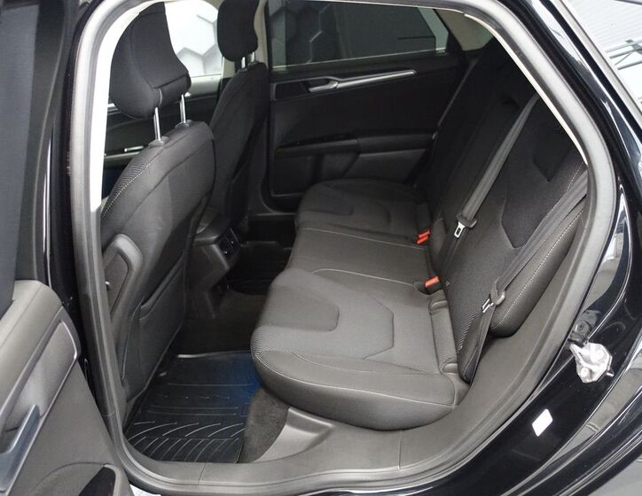 Ford Mondeo 25
