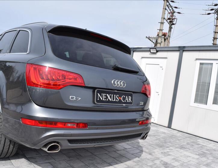 Audi Q7 12