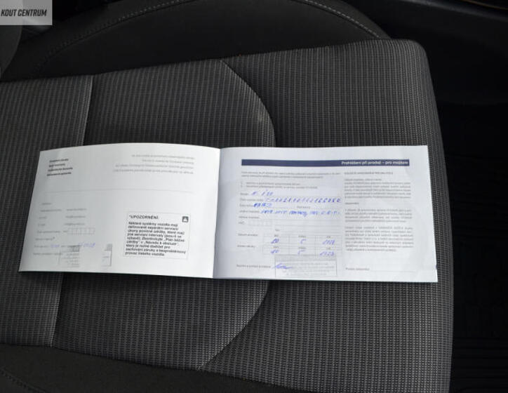Hyundai i30 39