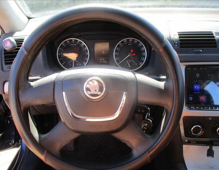 Škoda Octavia 14