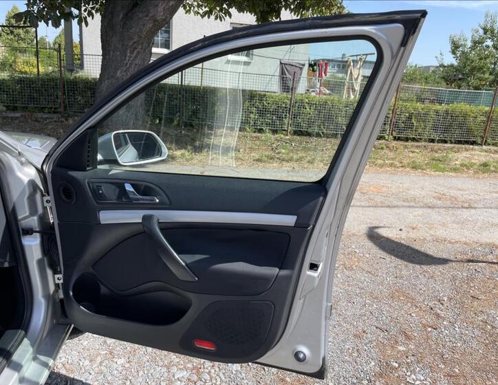 Škoda Octavia 25