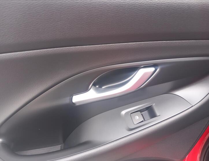 Hyundai i30 20