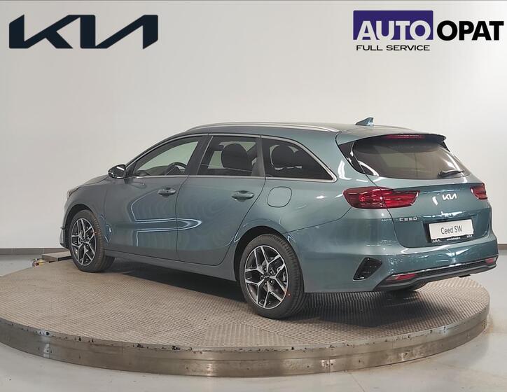 KIA Ceed 8