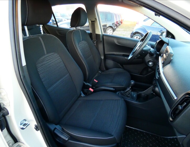 KIA Picanto 11