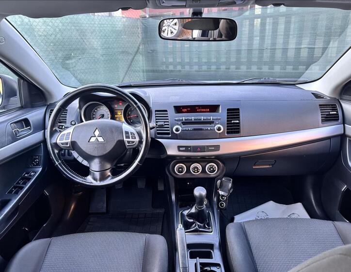 Mitsubishi Lancer 14