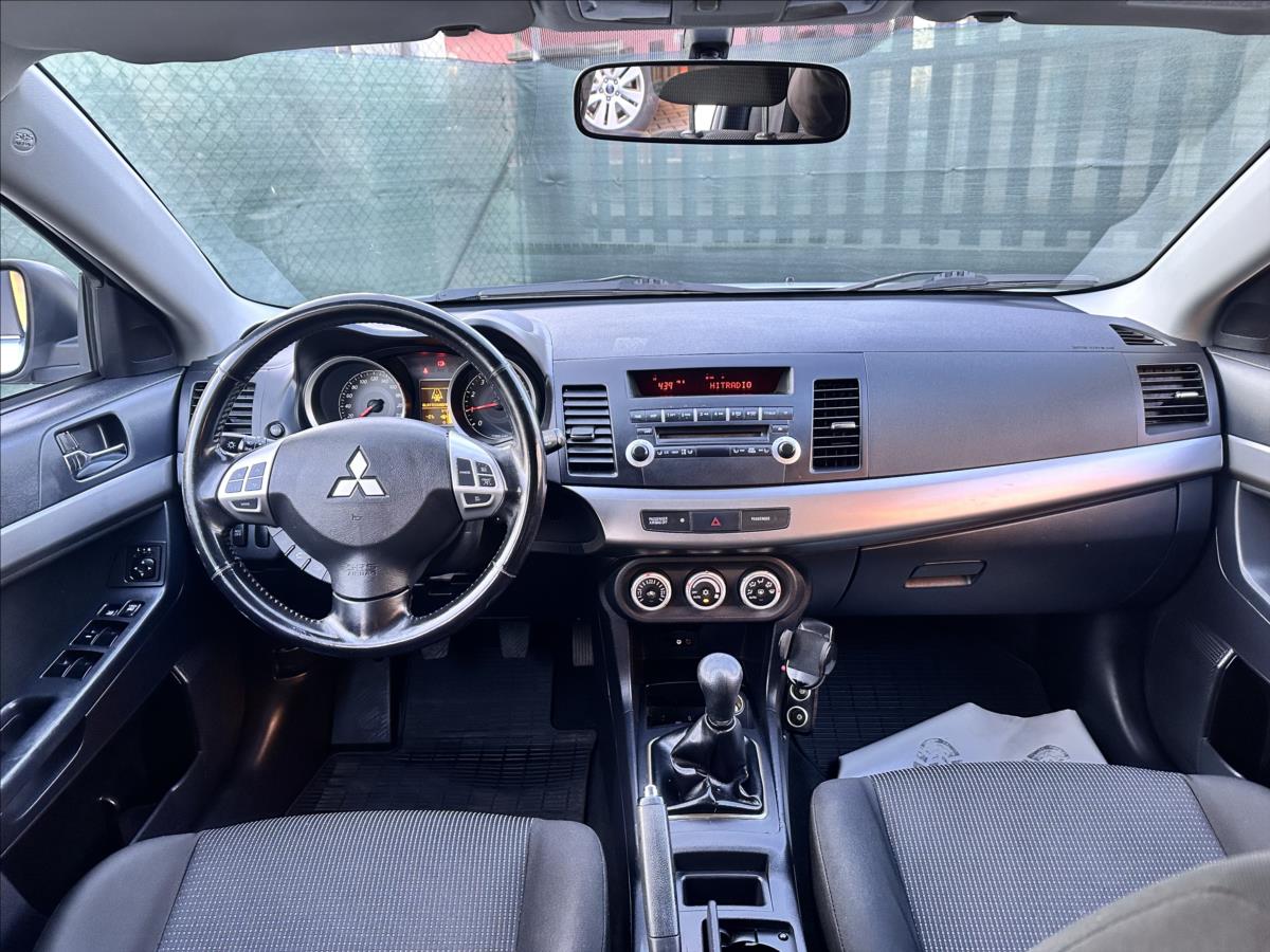Mitsubishi Lancer