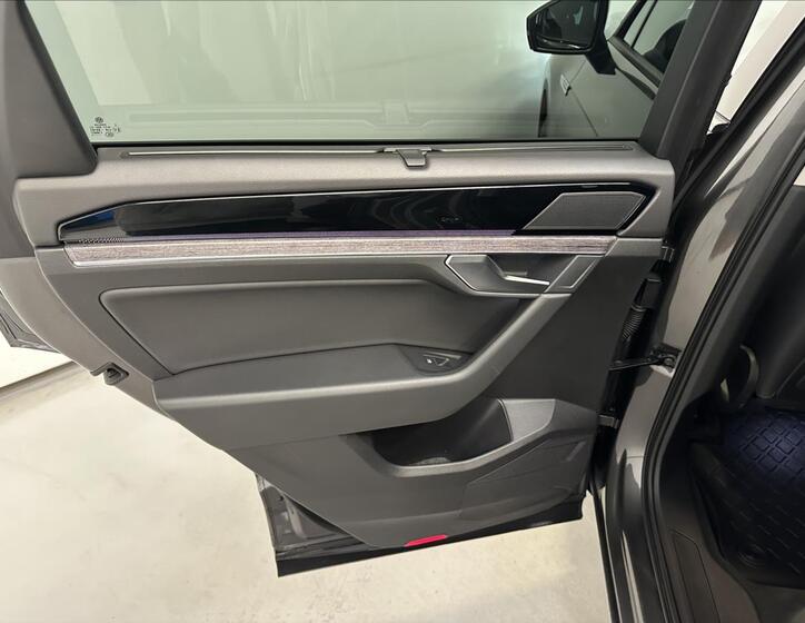 Volkswagen Touareg 28