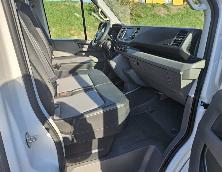 Volkswagen Crafter 8