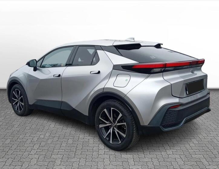 Toyota C-HR 4