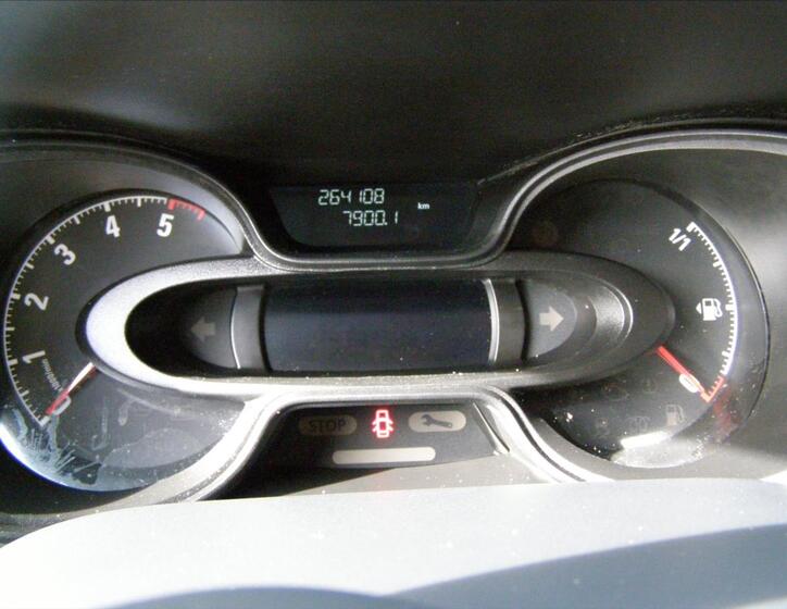 Opel Vivaro 16