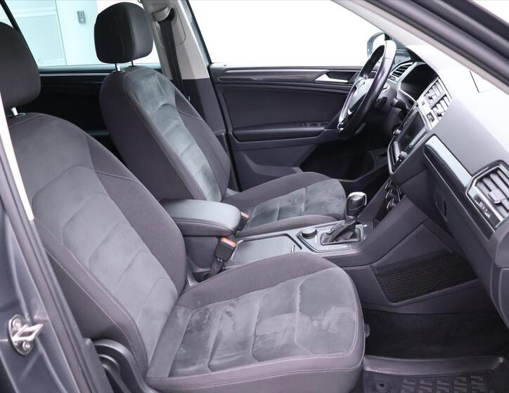 Volkswagen Tiguan 12
