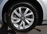 Volkswagen Passat 25