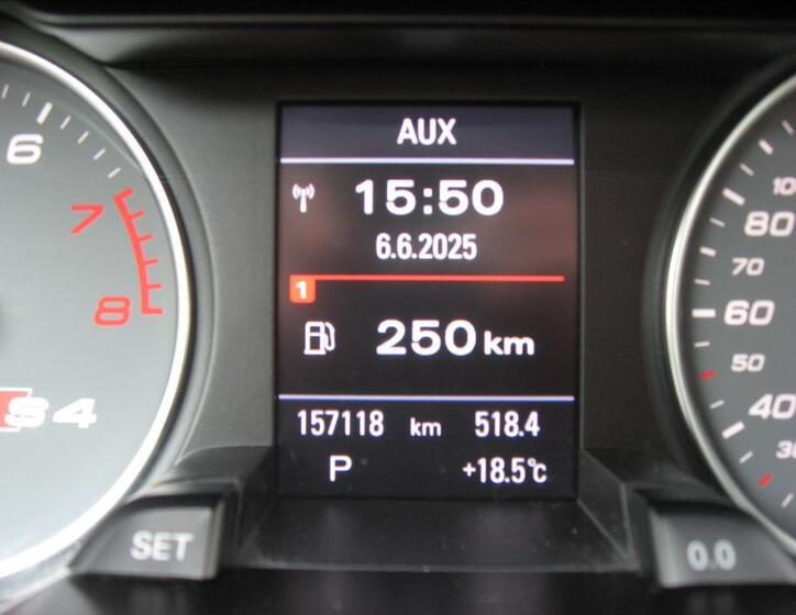 Audi S4 35