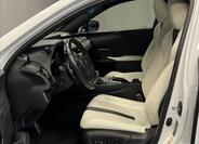 Lexus UX 250h 6