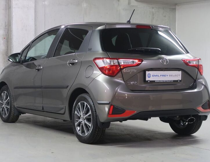 Toyota Yaris 7