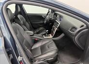 Volvo V40 12