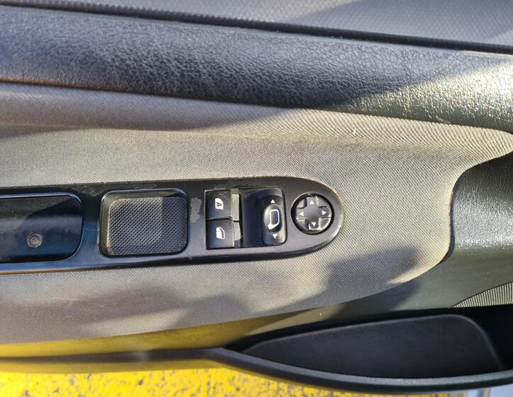 Peugeot 207 14