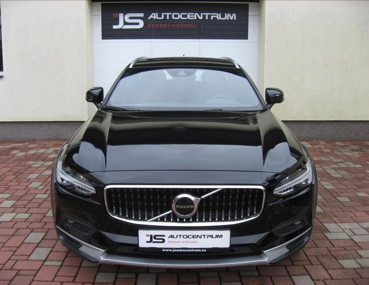 Volvo V90 3