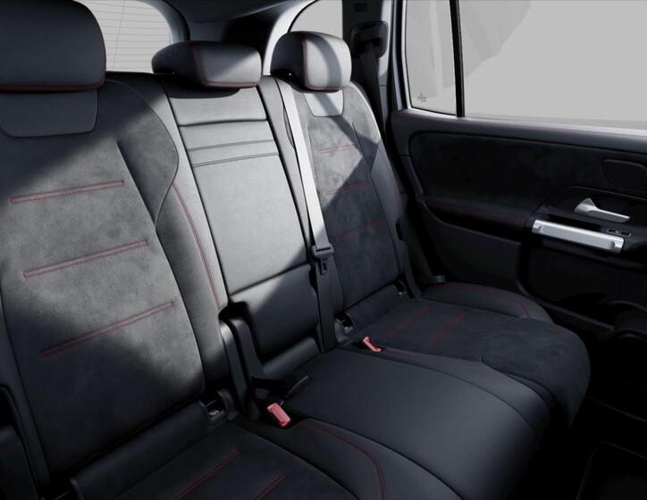 Mercedes-Benz GLB 8