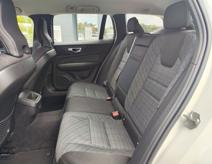 Volvo V60 11