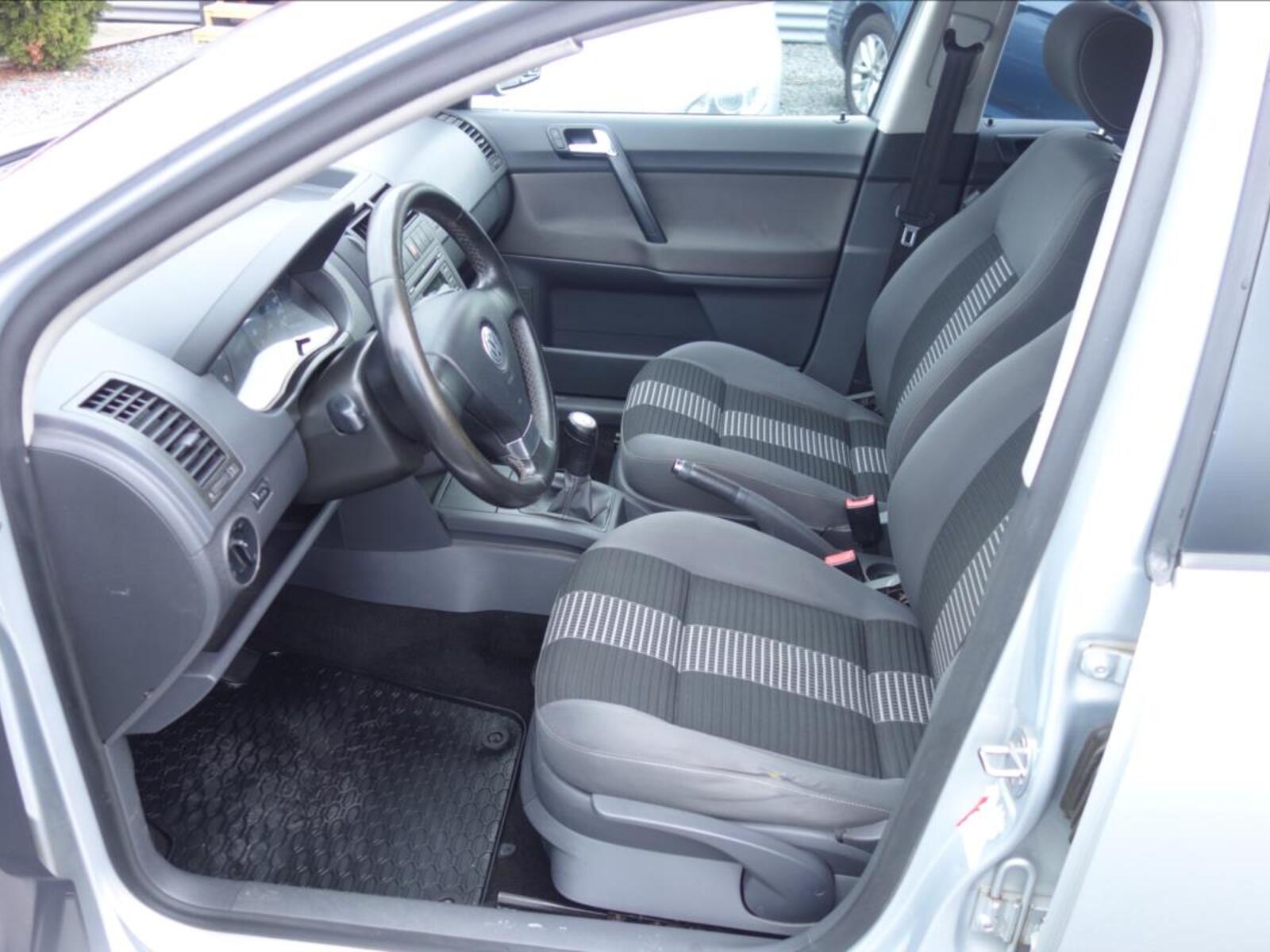 Volkswagen Polo 10