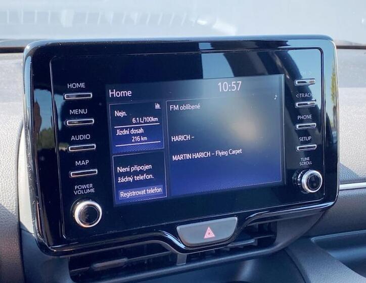 Toyota Yaris 21