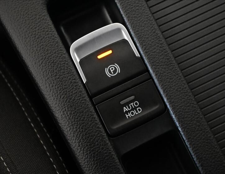 Volkswagen Passat 25